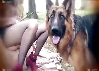 Masked Hottie Sucking Dick in Outdoor Video Clip
